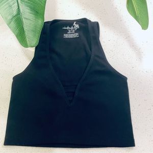 FREE PEOPLE CROP / BLACK / M/L // new without tags